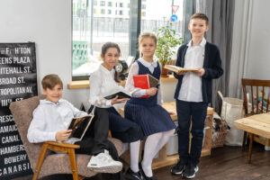 Выпускные альбомы 1-4 класса друзья